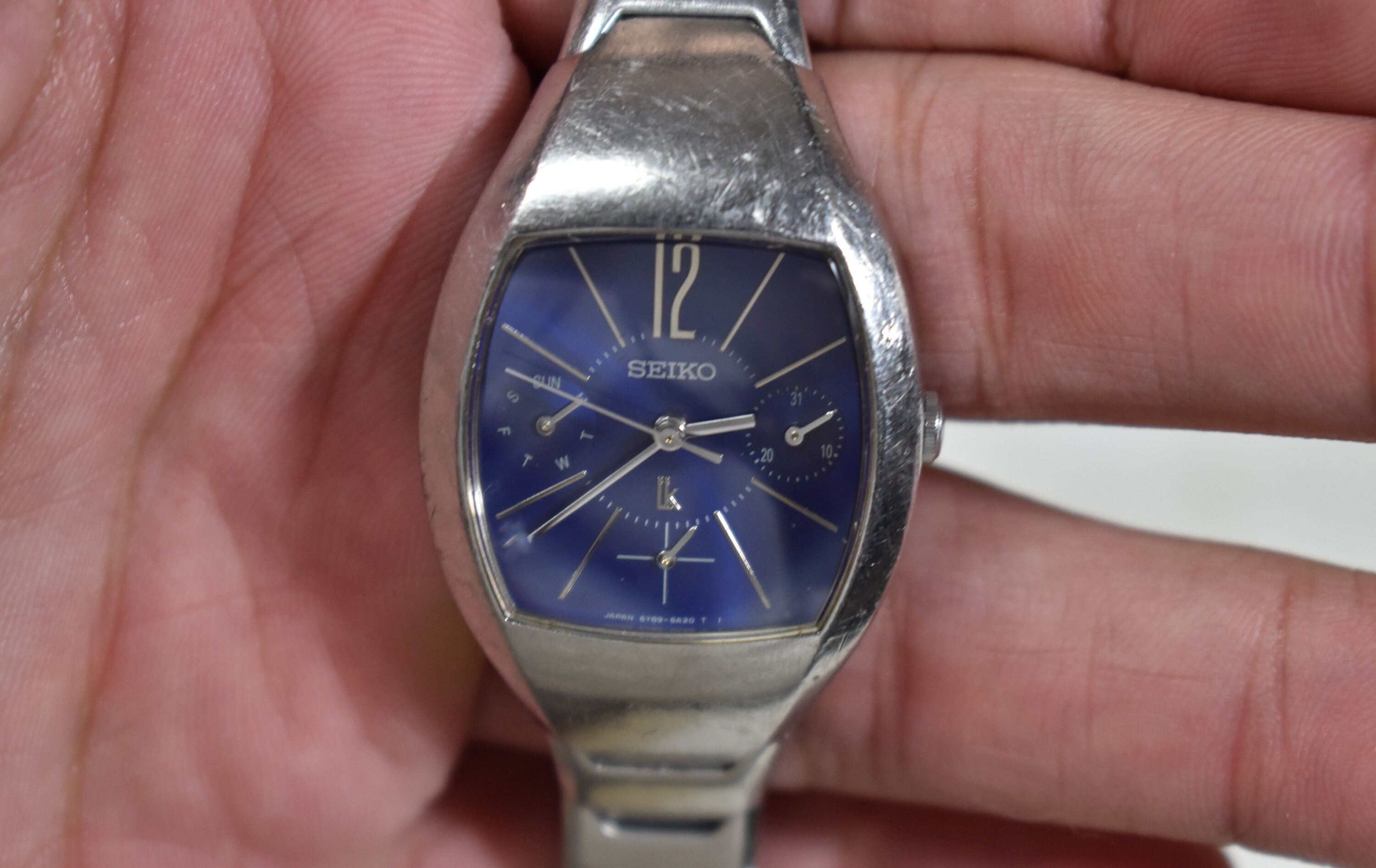 Vintage Seiko Watch Made in Japan 5Y89 5A30 Collectible wristwatch