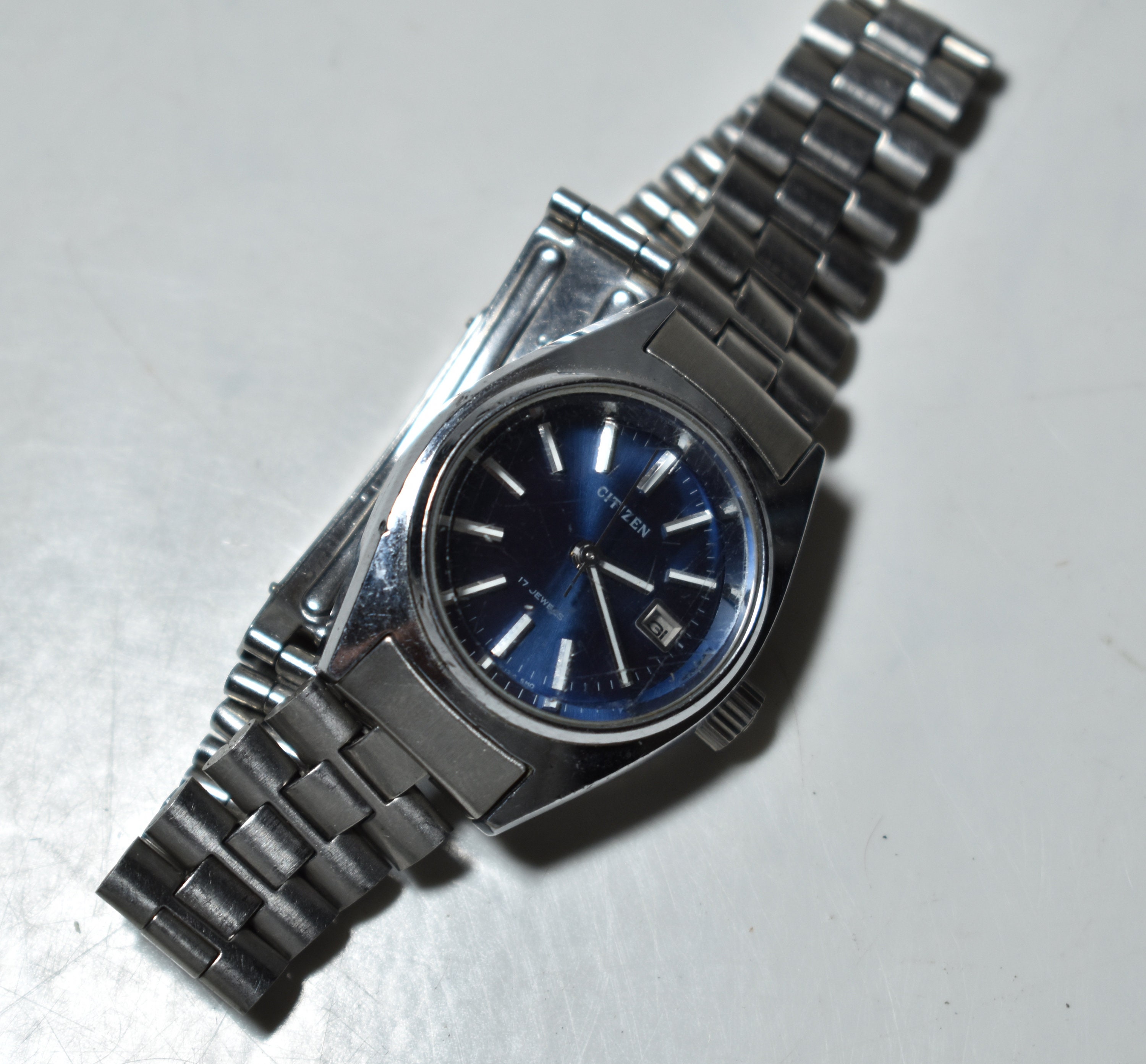Vintage Citizen 17 Jewels Watch collectible Japan 74 6215 working