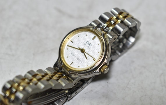 Q&q quartz water resist japan movt sale