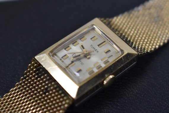 Vintage Ladies TIMEX Electric Watch - Gold Plated… - image 4