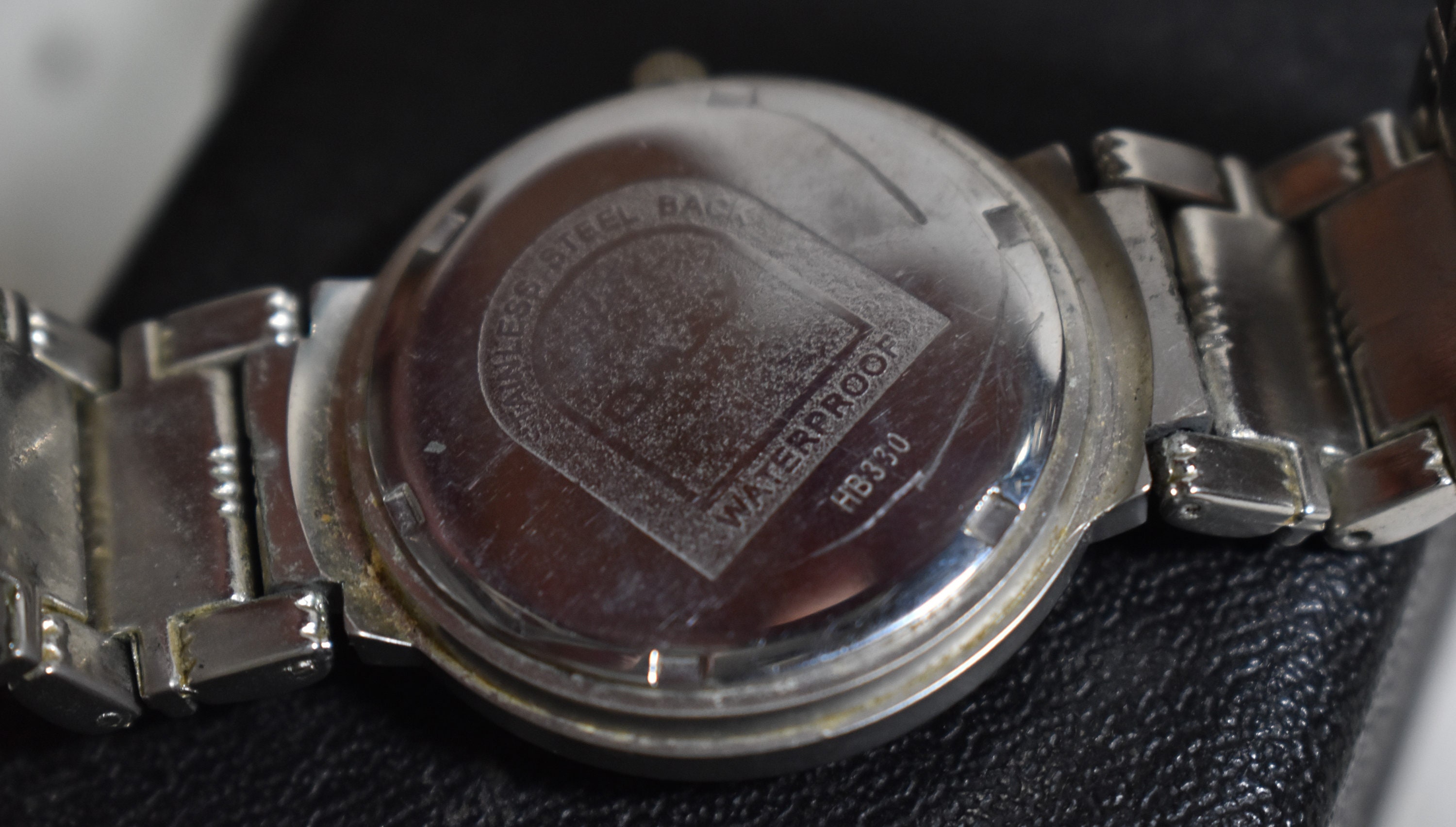 Vintage Omax Watch Quartz Crystal Water Proof Japan Hb330 Vintage Omax Watch Quartz Crystal Water Proof Japan Hb330