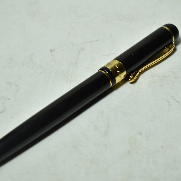 Vintage Collectible Ballpoint-Pen Baoer 500-Black Color Pen