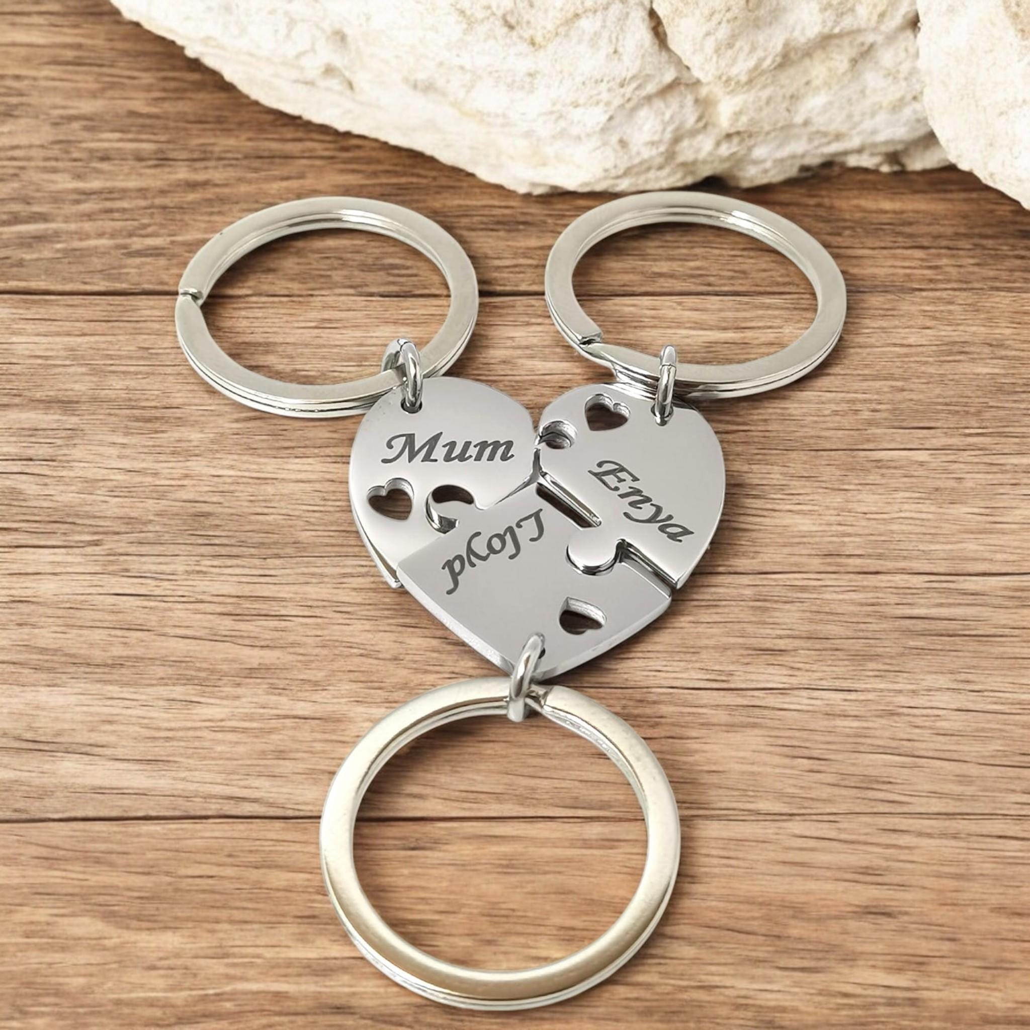 Portachiavi a forma di cuore personalizzato, ciondolo con nome inciso, regalo di anniversario - Italia