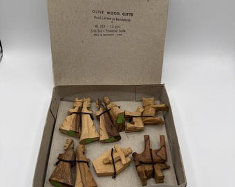 VTG 12 pc Hand Carved Holy Land Olive Wood Nativity Made In Israel Miniature 3"
