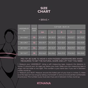 Puede incluir: Una tabla de tallas de sujetadores con un diagrama de una mujer usando un sujetador. La tabla muestra la talla de debajo del pecho y la talla de la banda en pulgadas, y la talla de la copa en pulgadas. La tabla tambi&eacute;n incluye un consejo sobre c&oacute;mo medir tu debajo del pecho y tu pecho.