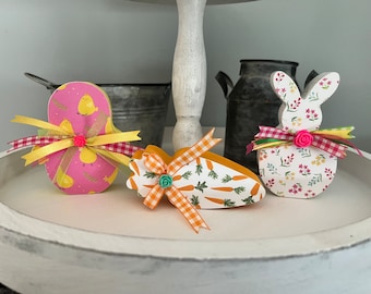 Easter Tiered Tray Decor
