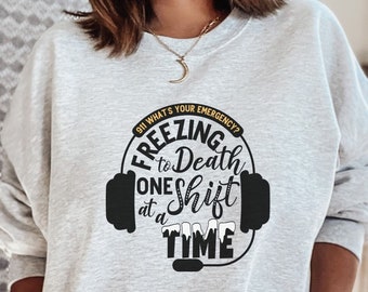 Funny Dispatcher Sweatshirt 911 Crew Neck Sweatshirt for Sheriff Dispatcher Thin Gold Line Tee for Police Dispatcher 911 Dispatch Gift