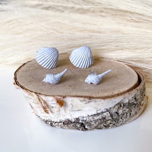 White Seashell stud earring set, Beach earrings, 2 pairs, Summer statement earrings