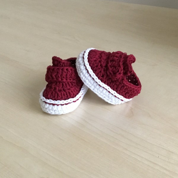 MOTIF au crochet Ensemble chausson et bonnet pour bébé sportif N 235 Taille 0-6 mois 6-12 mois