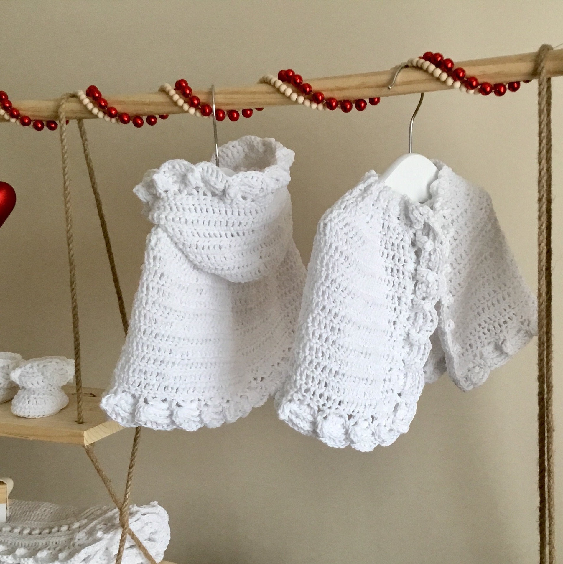 Crochet PATTERN Magnolia Hooded Cape & Cape Pattern N 434