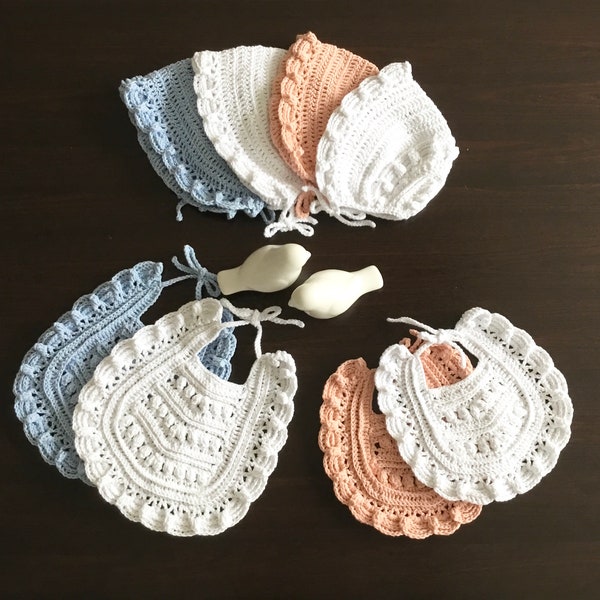 PATTERN Ensemble de bavoirs et bonnet pour bébé Magnolia au crochet, modèle N 431