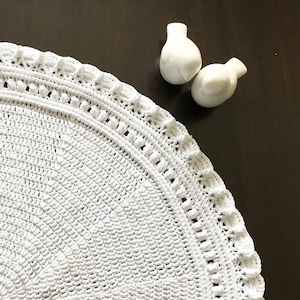 Crochet PATTERN Magnolia Round Baby Blanket N 375
