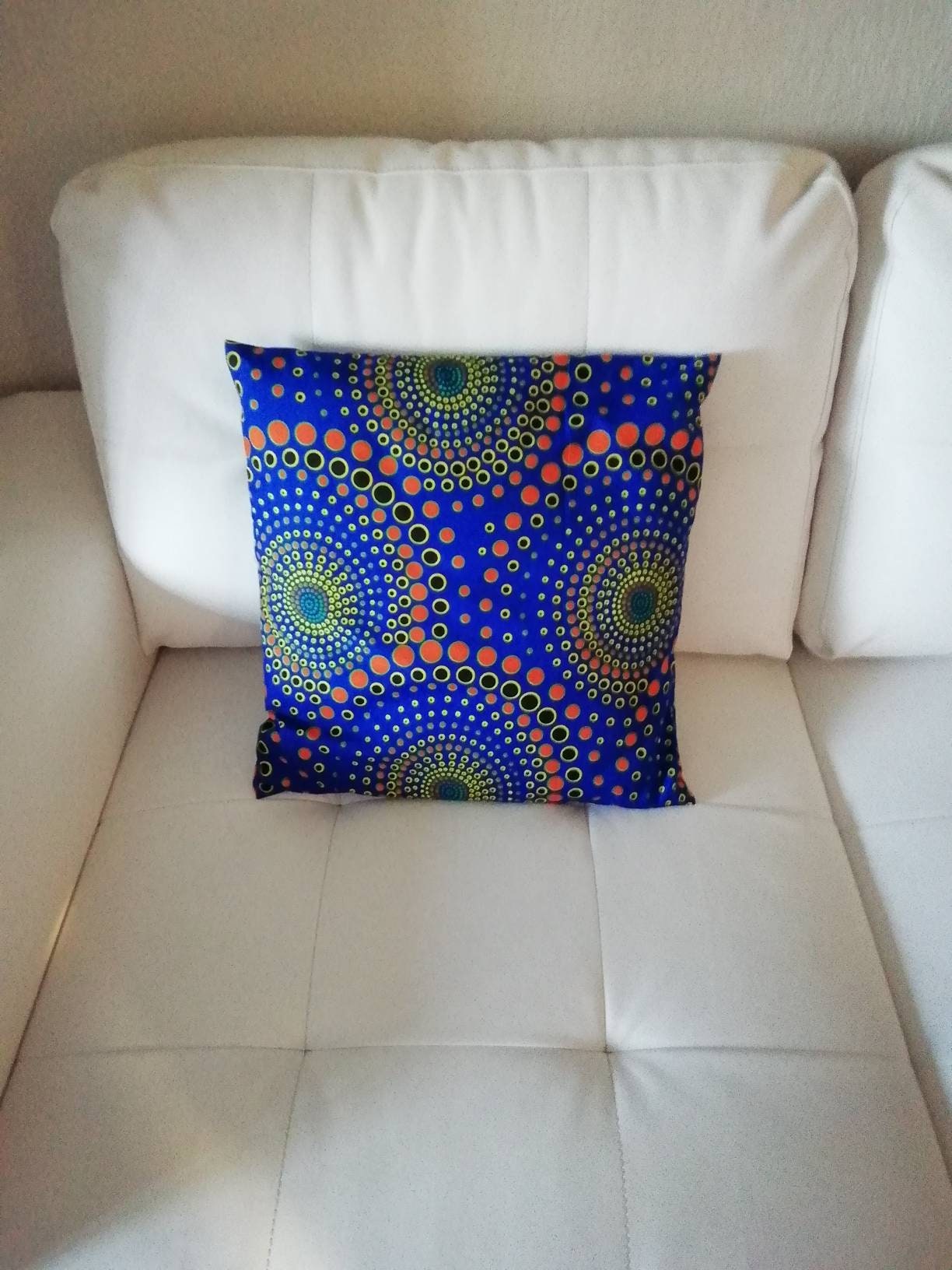 Housse Print Wax Coussin de 40 ou 50 cm Côté Bleu Roi Jaune Citron Orange