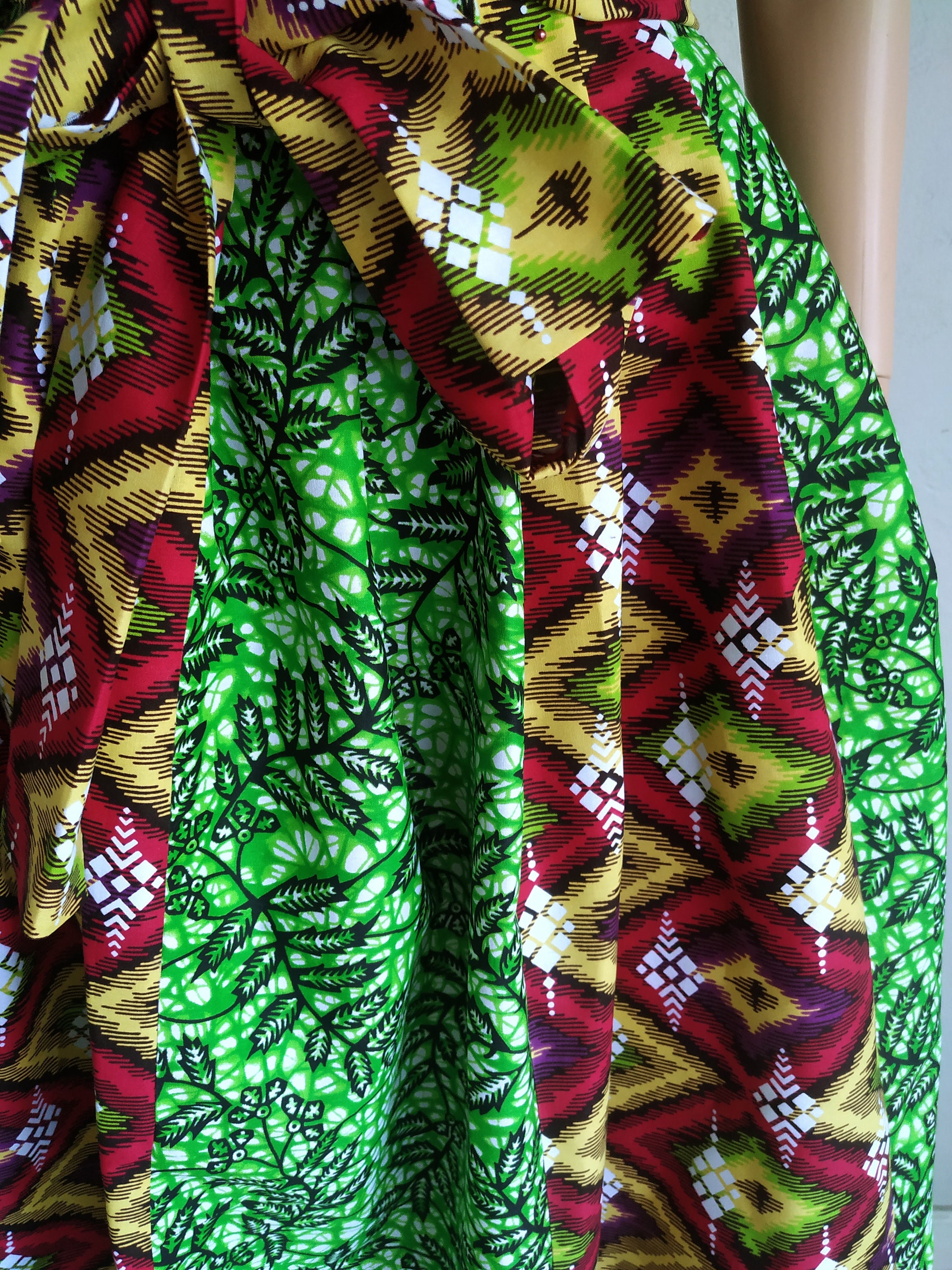Jupe Longue En Wax Fait Main - Rose Fuchsia Et Verte, Taille 3XL, Droite, Neuve Sans étiquette