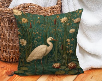 Weißer Reiher Dekokissen, Vintage Vogelkissen, Botanisches Sumpfgebiet Dekor, Cottagecore Naturkissen, Reiher wild lebendes Akzentkissen