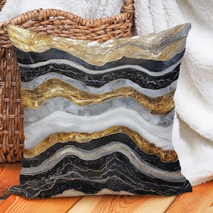 Black Gold Agate Wave Pillow Cover, Metallic Marble Cushion, Glam Geode Decor, Luxe Neutral Throw for Modern Sofa, Chic Home Accent Gift