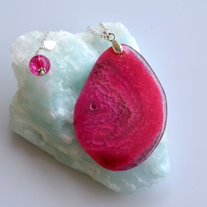 Pink Agate Pendant, Dragon Veins Agate Pendant, Pink Druzy Pendant, Druzy Necklace, Gemstone Pendant, Semi Precious Pendant,OOAK Pendant,261