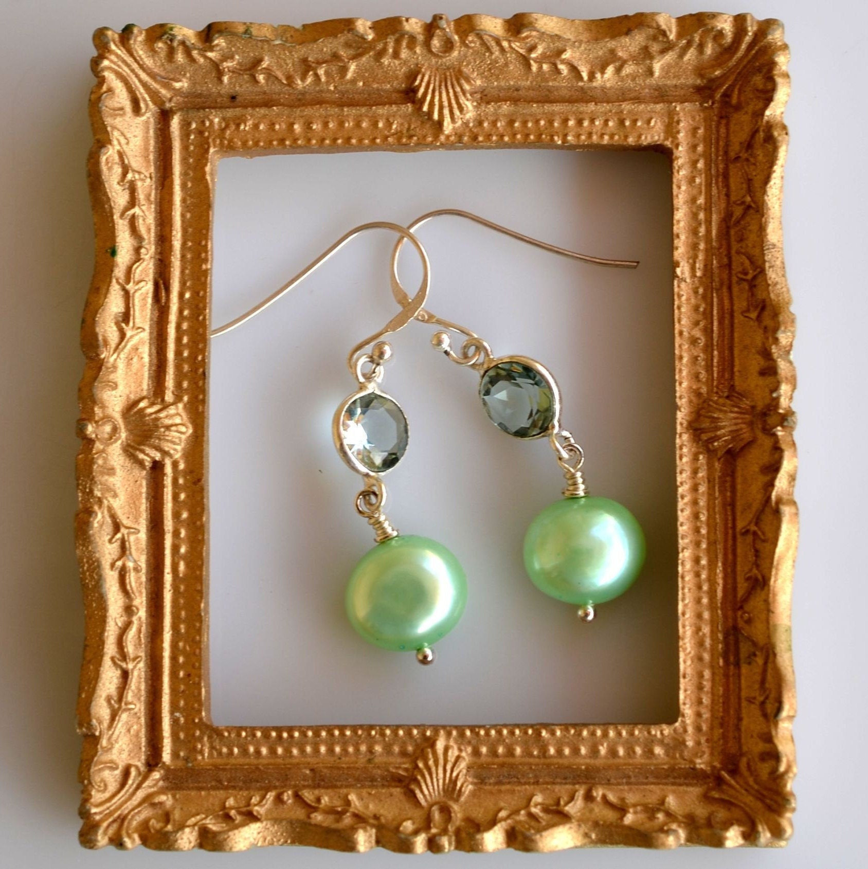 Gretchen Pearl Earrings