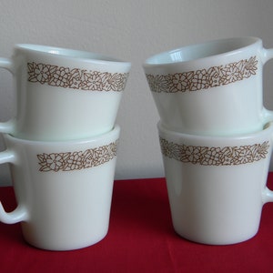 Tasse à thé à café Vintage Pyrex Woodland Brown Pattern