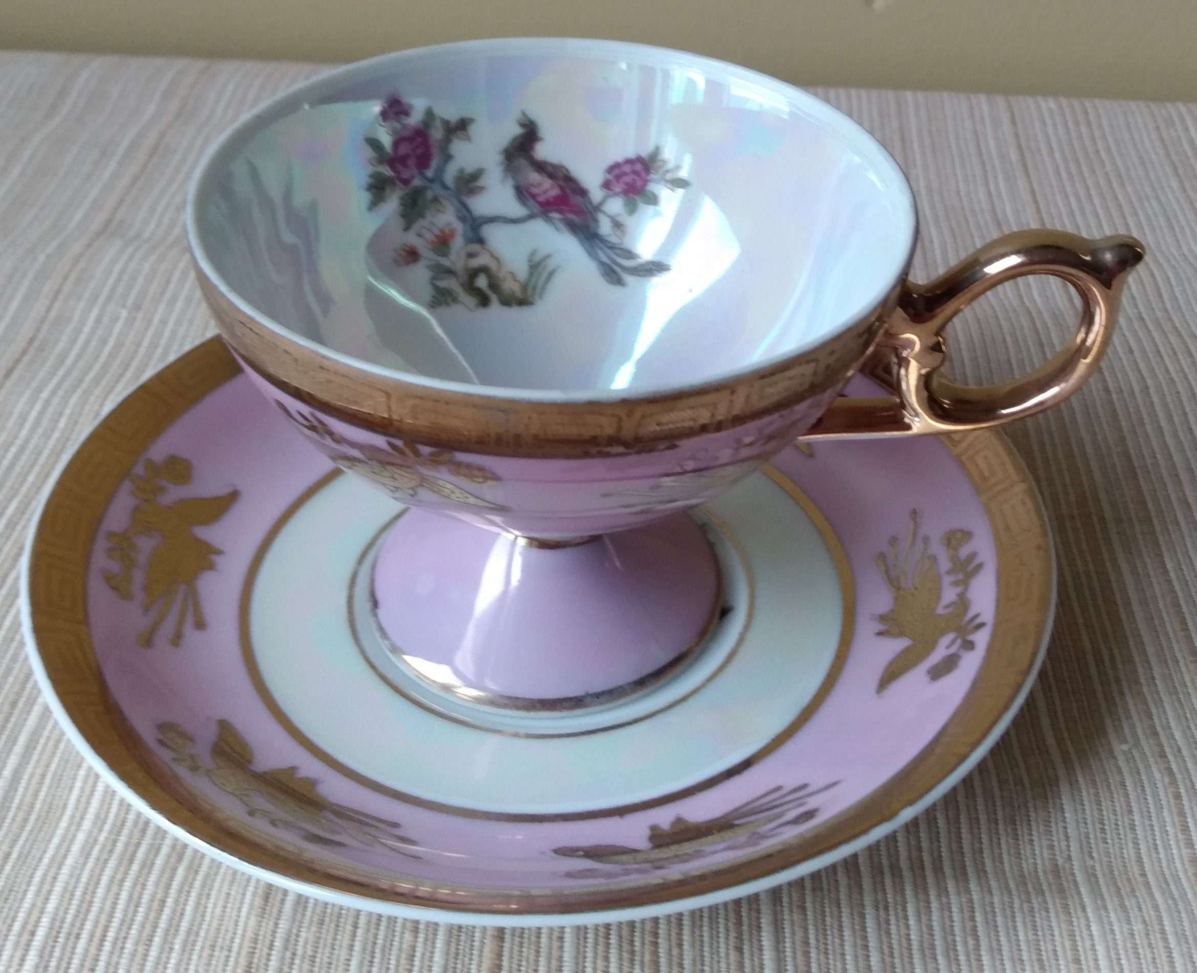 Shafford décoré à la main Japon Fine Porcelain Tasse à thé Lilas / soucoupe.
