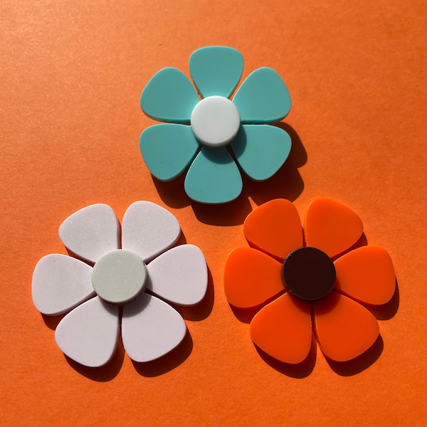 Retro Flower Sixties Acrylic Hairclip