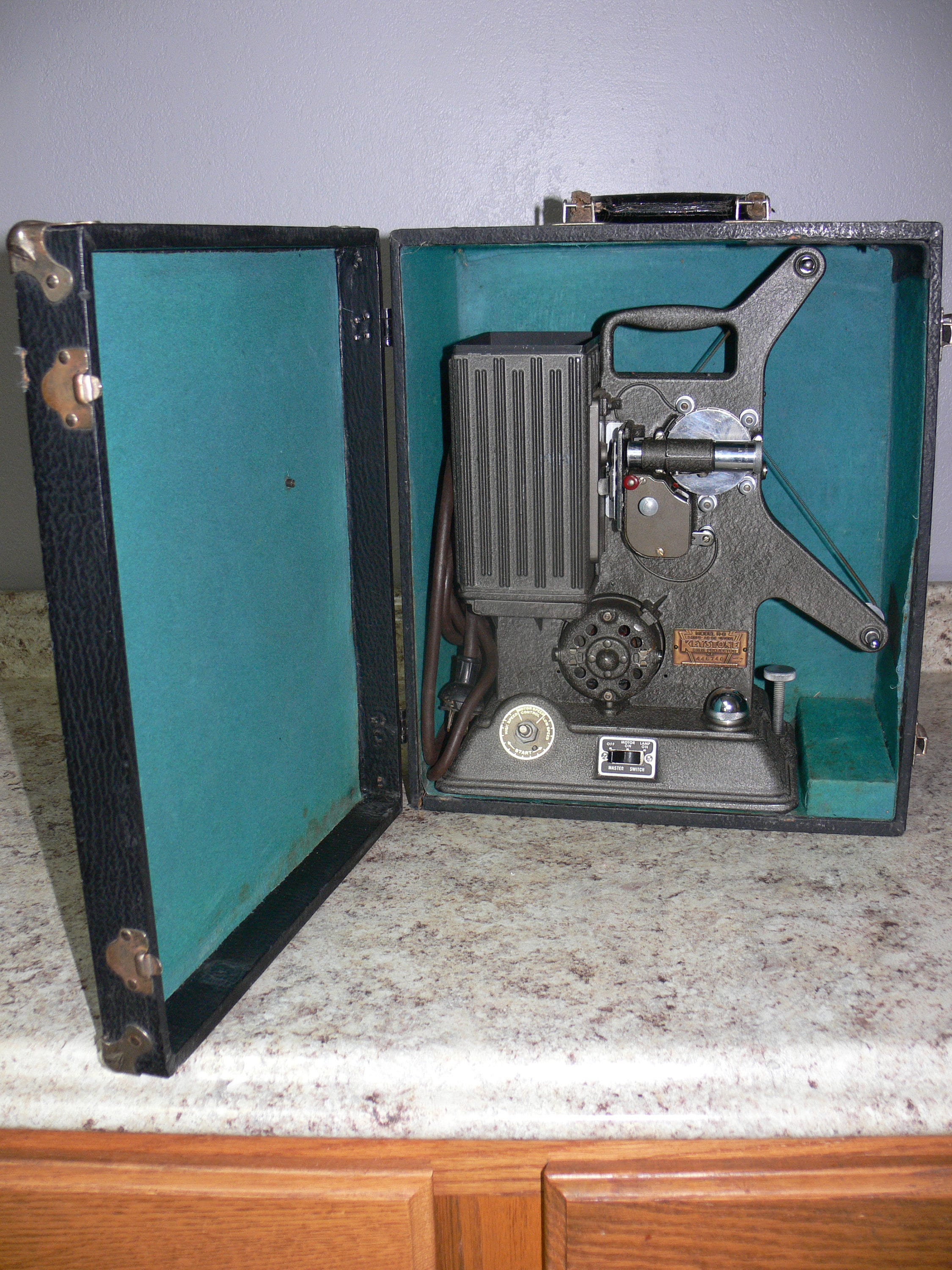 Keystone Projector for sale Only 4 left at 65