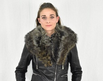 Fur Collar, Raccoon Fur Collar, GrayFur Collar , Detachable Collar , Luxury Gift For Her , Special Fur Collar For Fackets And Coats