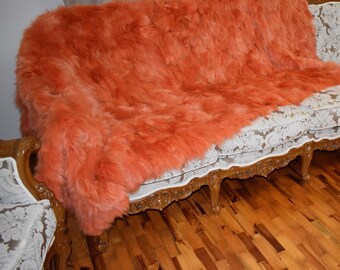 Luxuriöse orangefarbene Fuchsfell-Wohndecke: Samtgefüttert