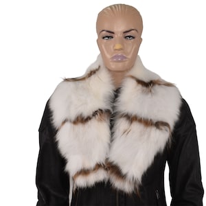 Fox Fur Collar , White Fur collar, Neck Wrap, Fur Scarf. Fur Wrap, Handmade Fur Collar