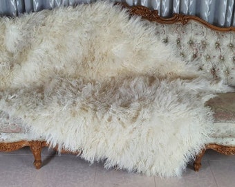 Lujosa manta de cordero mongol / Alfombra de cordero mongol / Manta de piel blanca crema hecha de cordero mongol / Regalo para ella