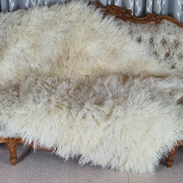 Couverture luxueuse en agneau de Mongolie | Tapis en agneau de Mongolie | Couverture en fourrure d'agneau de Mongolie crème blanche | Cadeau pour elle