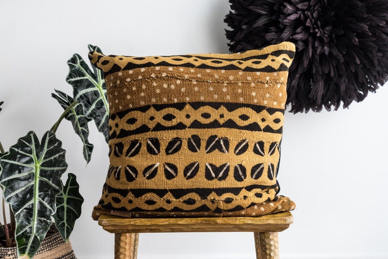 Light Brown bogolan fabric cushion. Ethnic cushion. African fabric cushion. Mud fabric cushion. 20x20 inch image 1