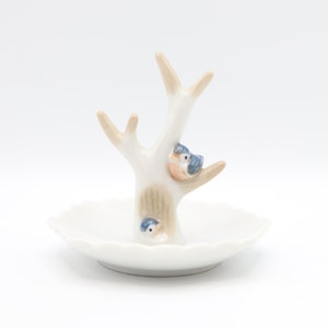 Vintage Porcelain Takahashi Ring Holder - Jewelry Holder - Dresser Decor Organization - Ceramic Bird Figurine - Gift animal bird lover