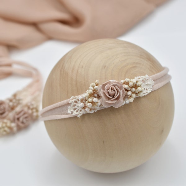 Embrasse pour nouveau-né délicate, bandeau neutre, accessoire de photographie, embrasse à fleurs stabilisées, embrasse à fleurs, noeud pour les cheveux, serre-tête pour bébé