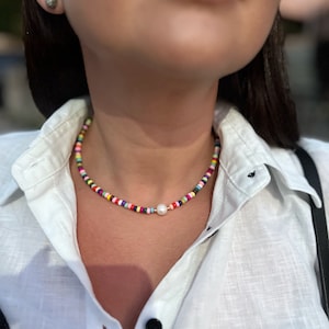 Single freshwater pearl and seed bead necklace, colourful necklace, beaded pearl necklace, rainbow necklace, bff gift, beaded choker