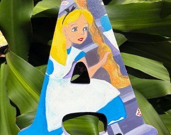 Decoración personalizada con nombre y letras pintadas y personalizadas