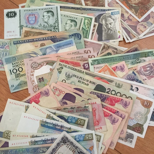 Set of Assorted Vintage Foreign World Currency/Banknotes - Old, Non-Current Notes for Collection!