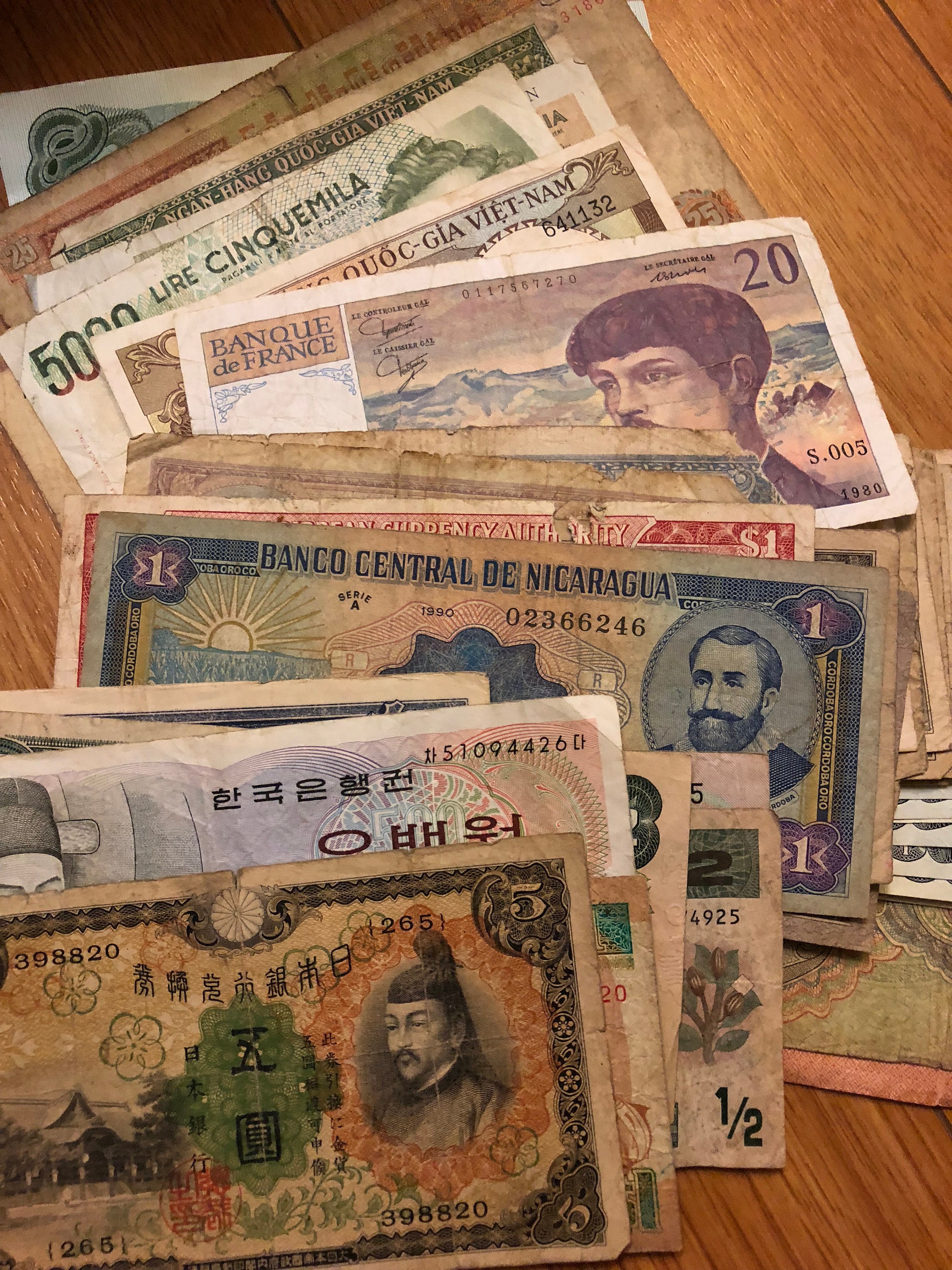 Lot of 5 VINTAGE Foreign World Currency/Banknotes - 1900s to present!