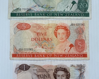 New Zealand 20, 5, 1 Dollars 1970s-1990s Queen Elizabeth II, Birds Lot of 3 Banknotes Colorful