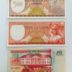 Suriname 500, 10 Gulden 1960s-1980s Set of 3 Vintage Notes Crisp Colorful