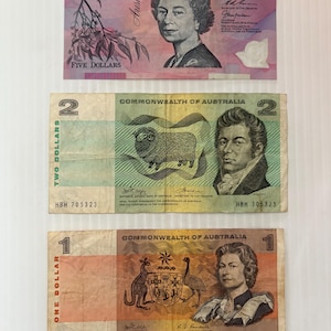Australia 1, 2, 5 Dollars 1960s-1990s Lot of 3 Vintage Banknotes