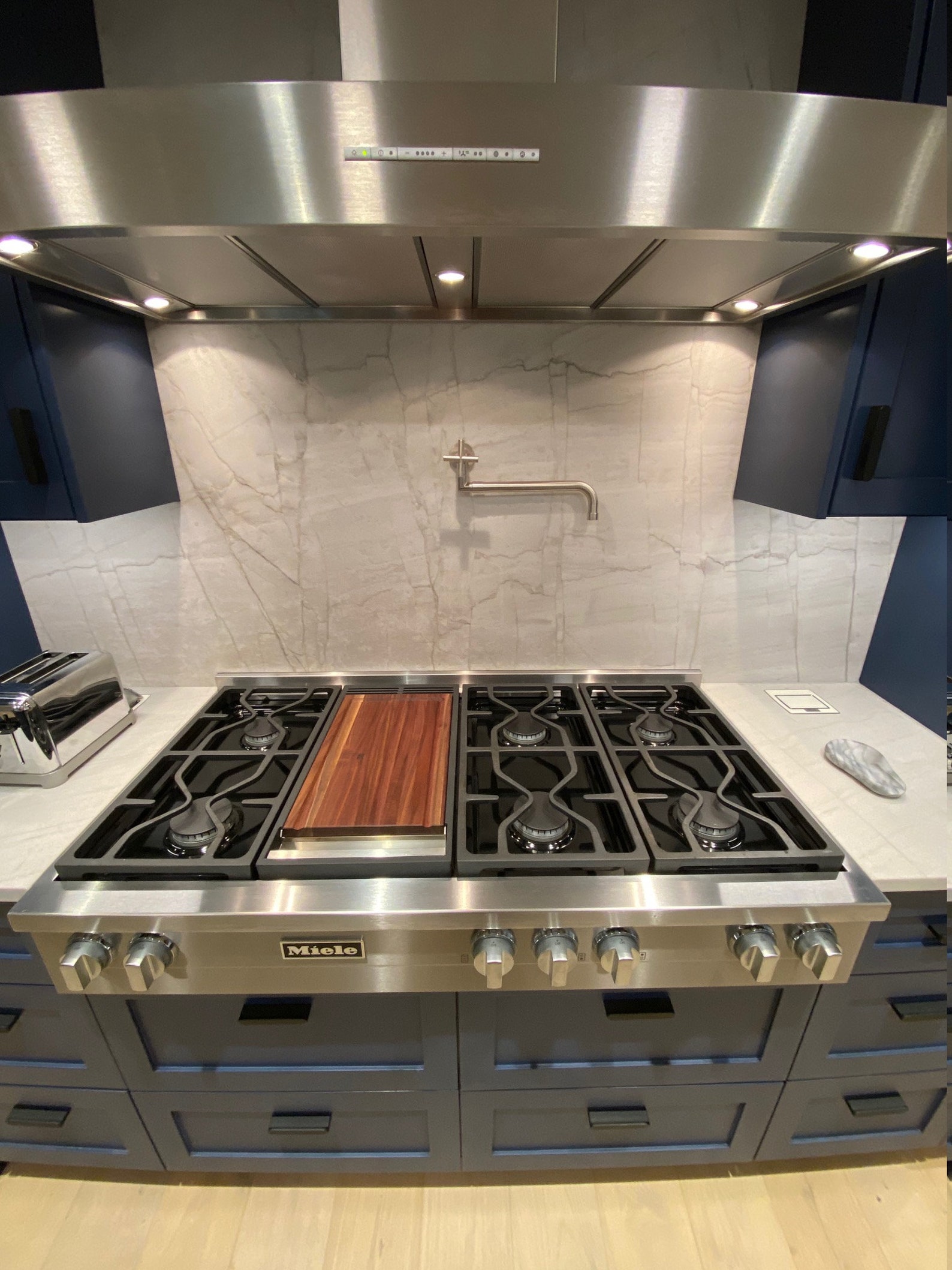 Miele Griddle Cover and Cutting Board in edge grain Black Etsy