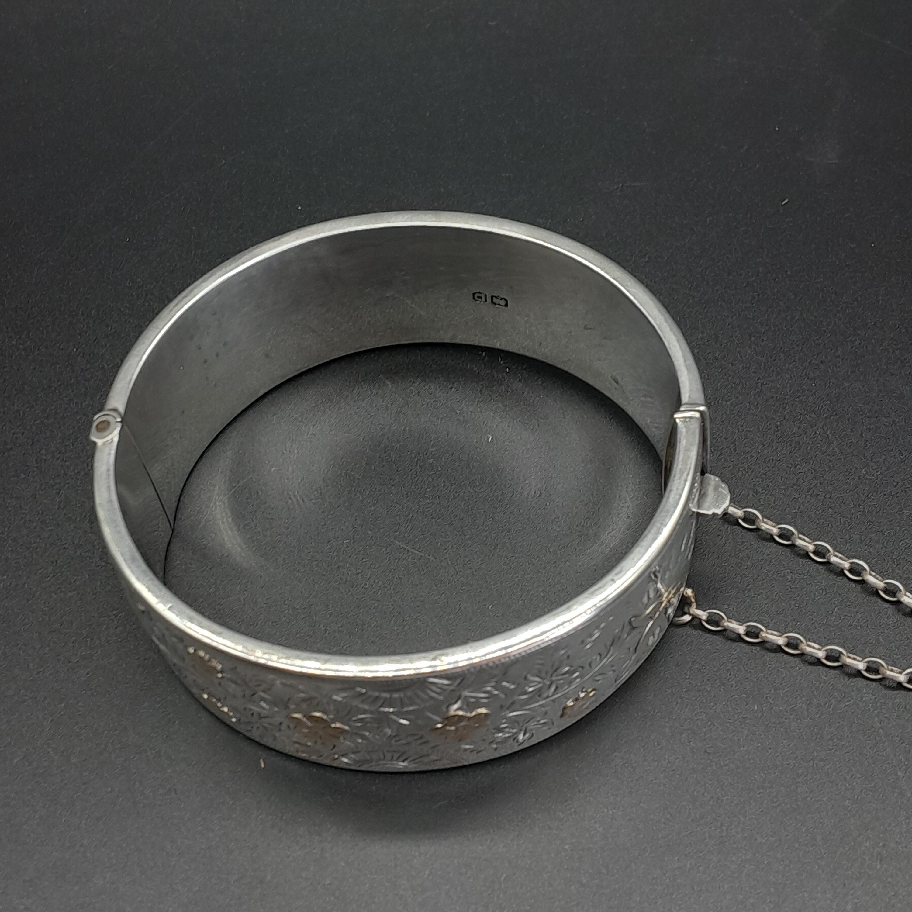 ヴィンテージ スターリングシルバー ヒンジ付きバングル（ゴールドと