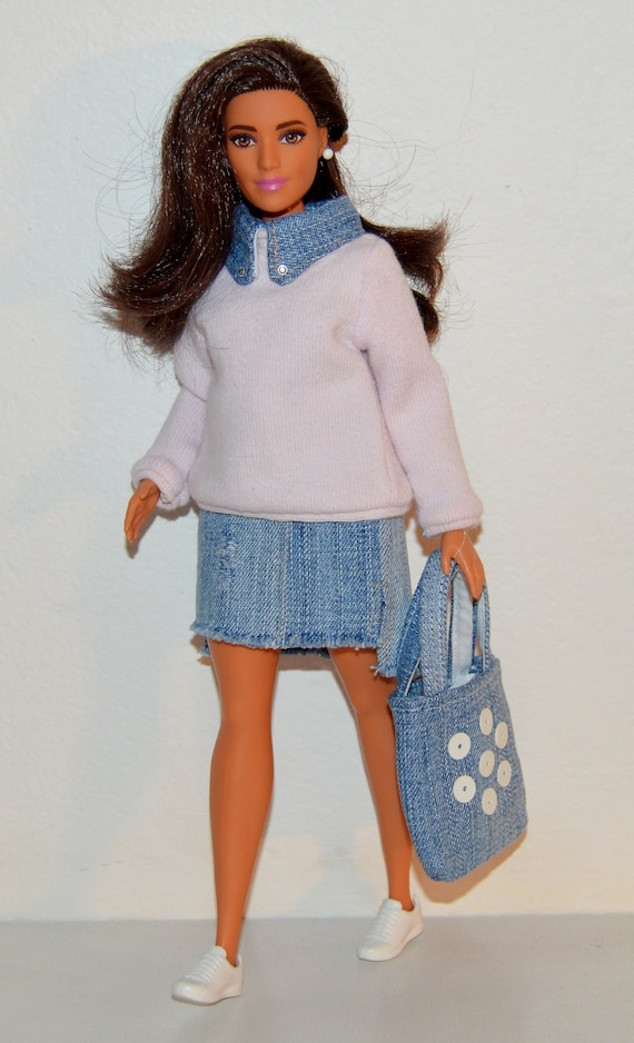 denim skirt curvy girl