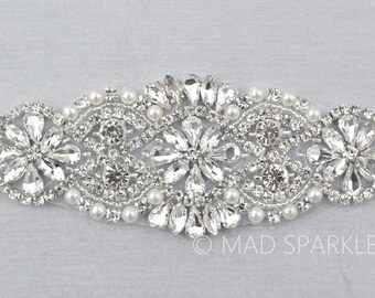 Rhinestone Applique, Crystal Trim, small Applique, bridal trim, luxury bridal pearl applique, millinery sewing notions , beaded motif//M055