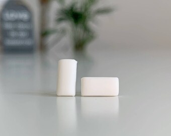 Tachuelas de barra blanca, Pendientes de barra diminuta, Pendientes de titanio, Tachuelas simples blancas, Tachuelas blancas rectangulares, Tachuelas de uso diario, Pendientes blancos planos