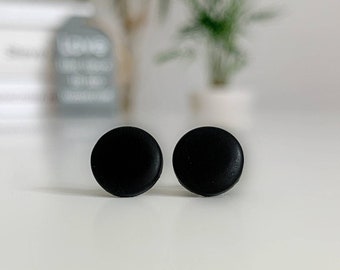 Tachuelas negras, Aretes para hombre, Tachuelas negras mate, Pendientes simples, Tachuelas de todos los días, Aretes negros para hombre, Uso diario, Hipoalergénico