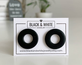 Round black statement earrings, Big circle earrings, Retro style jewelry, Round cut out earrings, Modern minimalist studs, Gift for wife