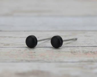 Kleine runde Ohrstecker, Schwarze Ohrstecker, Kleine Ohrstecker, Minimal Ohrstecker, Winzige schwarze Ohrstecker, Mini Sterling Ohrstecker, 4mm schwarze Ohrstecker