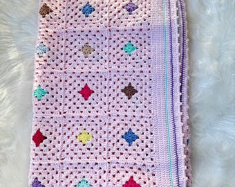 Couverture carrée grand-mère au crochet, couverture colorée en coton, cadeau fait main pour bébé, cadeau pour nouveau-né